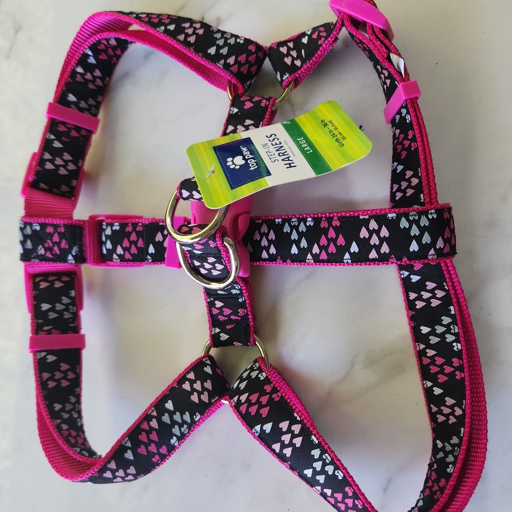 Girth 24 - 26in Harness with hearts